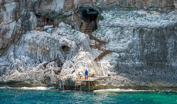 GROTTA DEL FICO